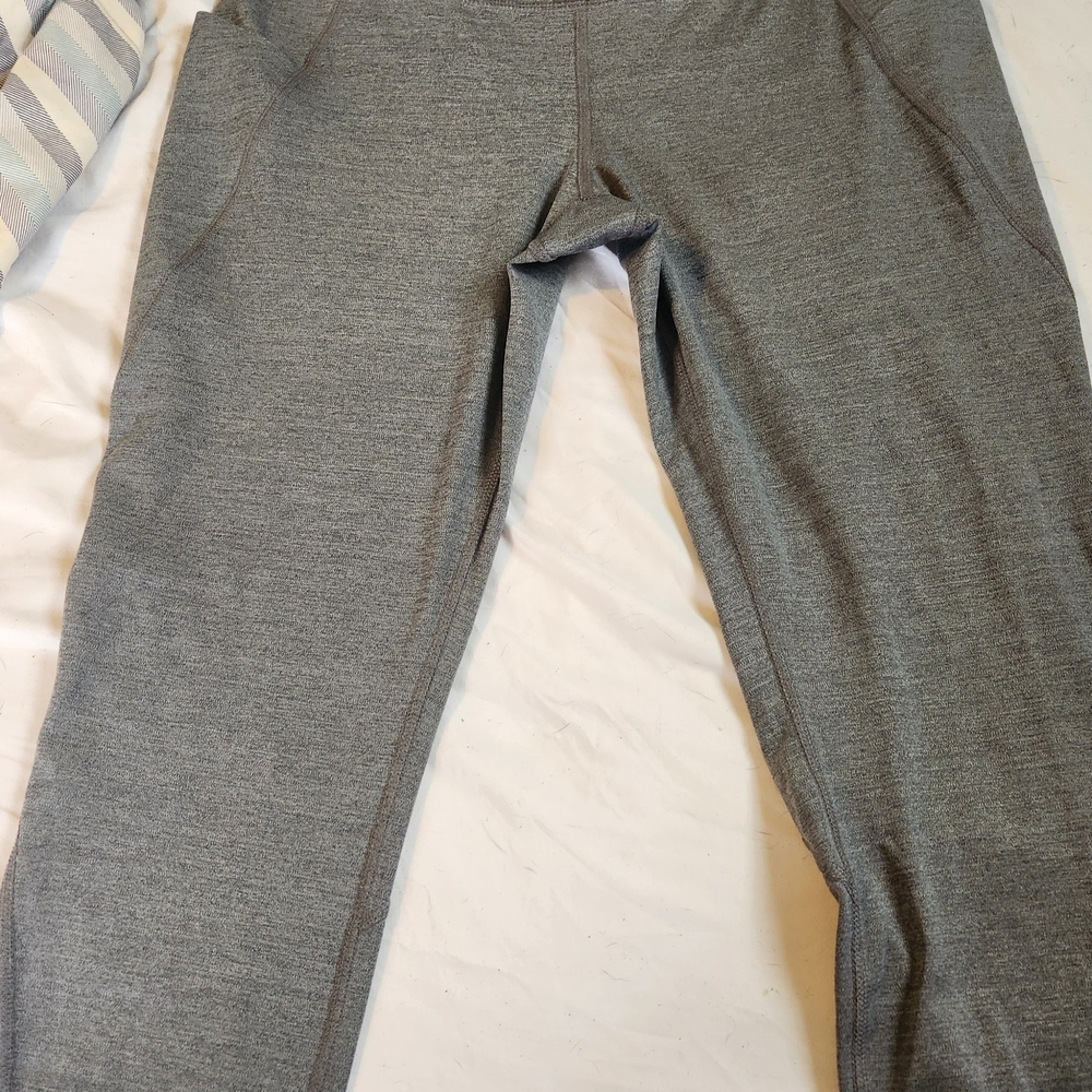 Xersion Gray Capri Leggings
